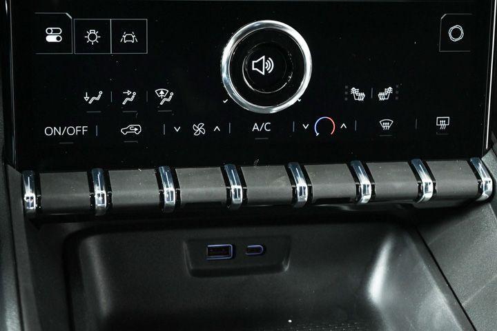 new 2025 GMC Terrain car, priced at $30,890