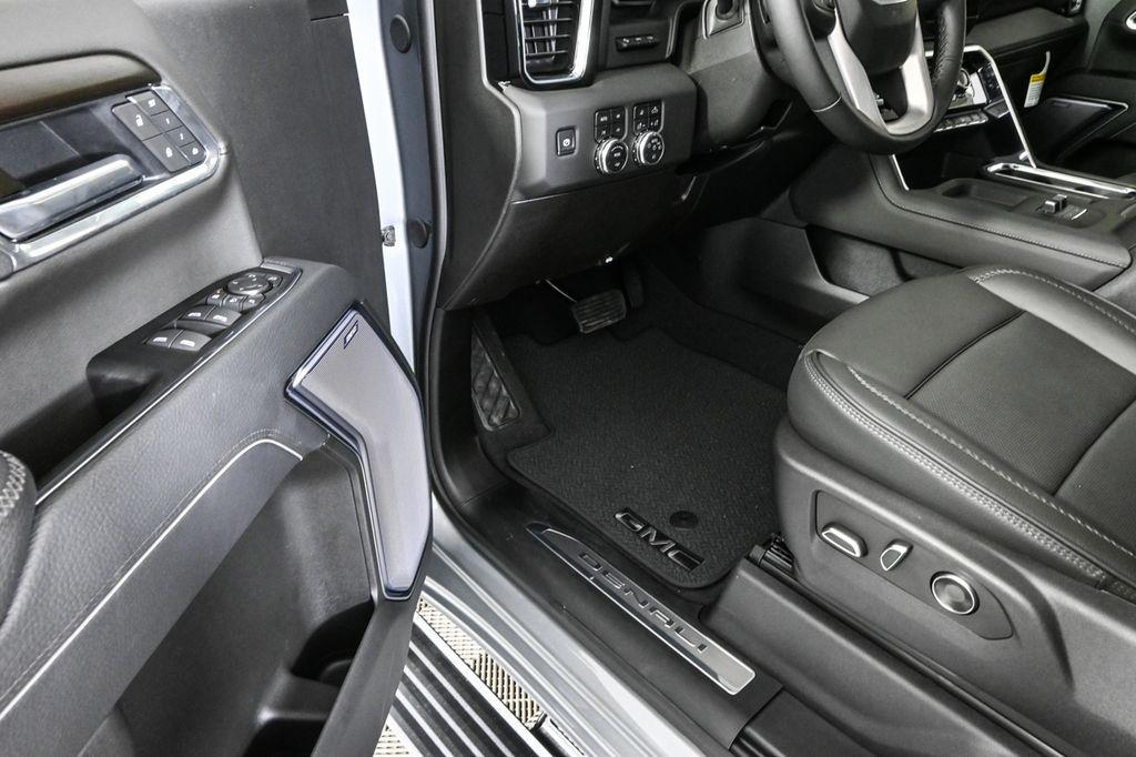 new 2025 GMC Sierra 2500 car, priced at $86,214