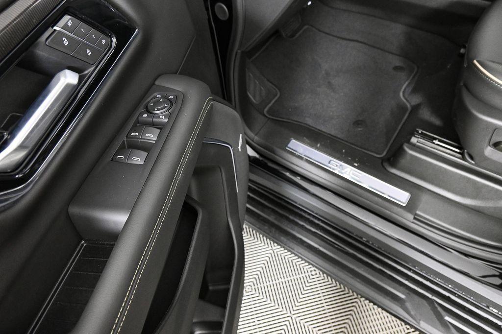 new 2025 GMC Yukon car, priced at $78,820
