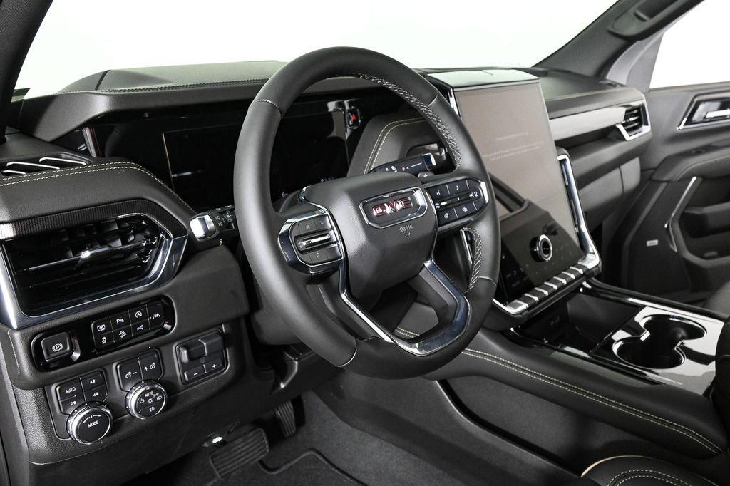 new 2025 GMC Yukon car, priced at $78,820