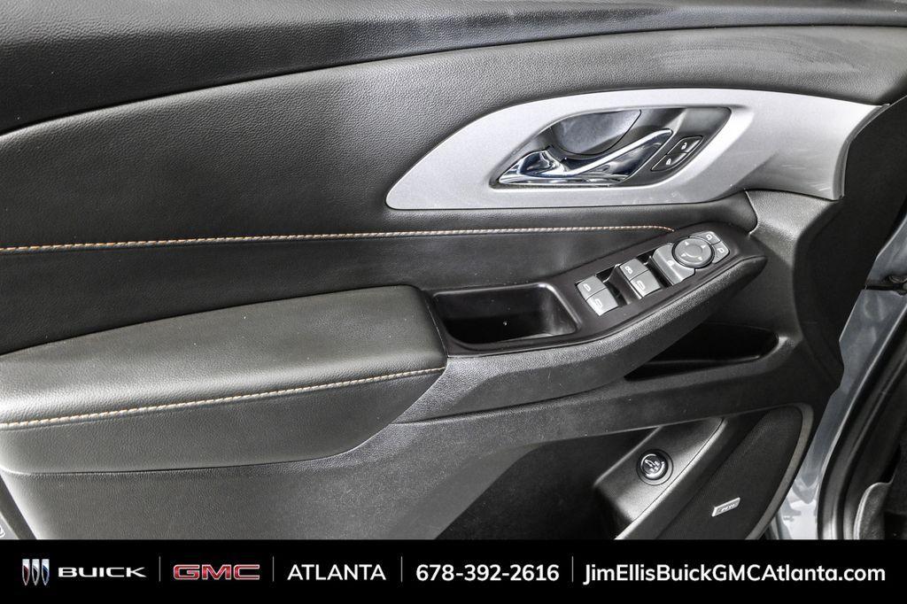 used 2020 Chevrolet Traverse car, priced at $16,828