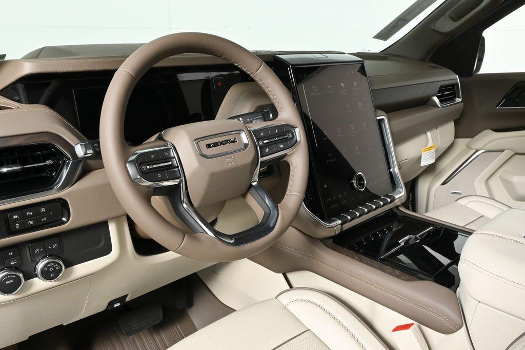 new 2025 GMC Yukon car, priced at $89,854