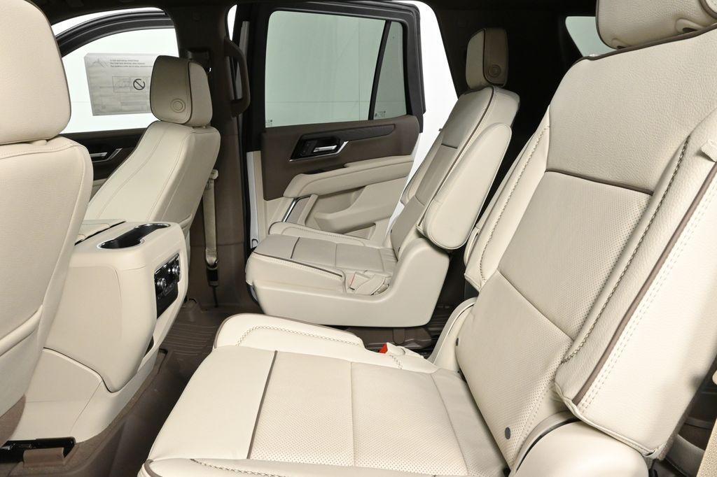 new 2025 GMC Yukon car, priced at $89,854