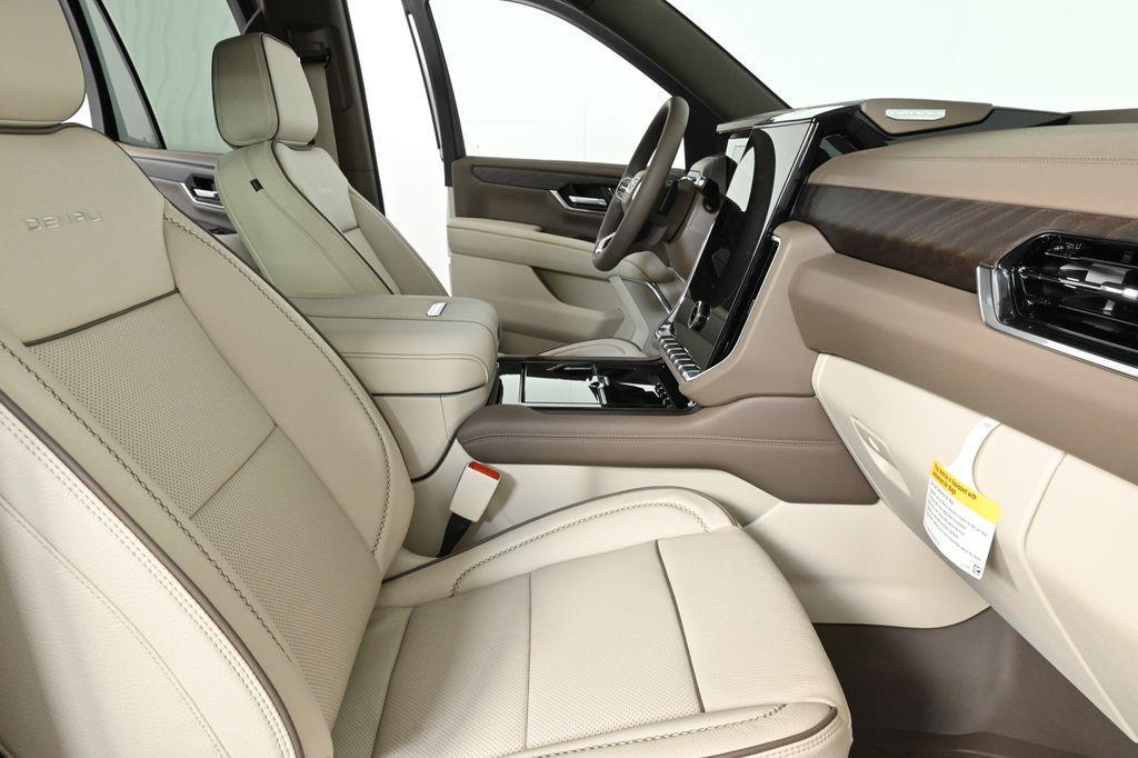 new 2025 GMC Yukon car, priced at $89,854