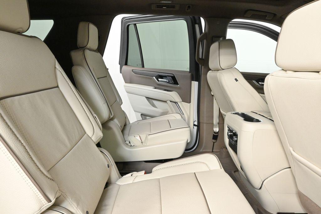 new 2025 GMC Yukon car, priced at $89,854