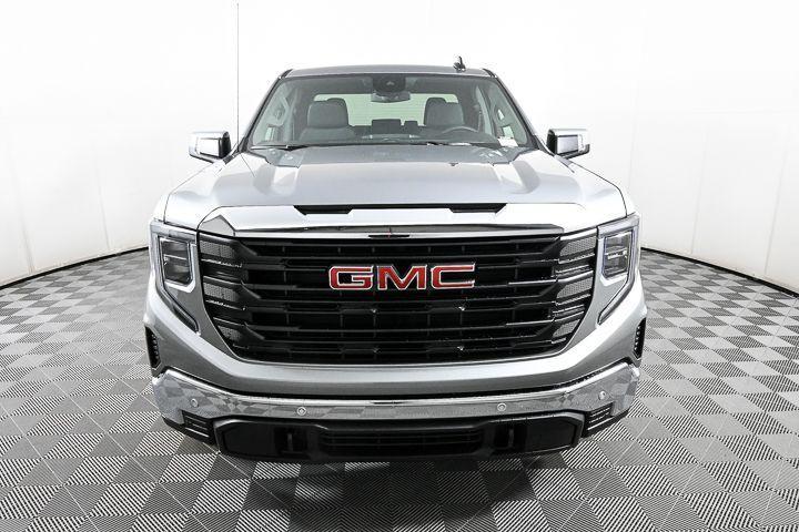 new 2025 GMC Sierra 1500 car, priced at $43,135