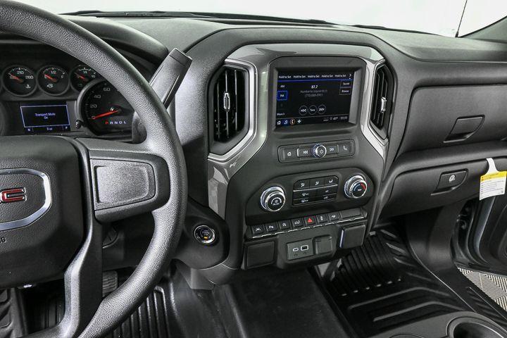 new 2025 GMC Sierra 1500 car, priced at $43,135