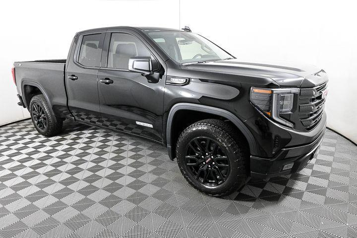 new 2025 GMC Sierra 1500 car, priced at $52,825