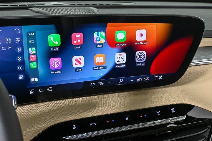 new 2025 Buick Enclave car, priced at $43,890
