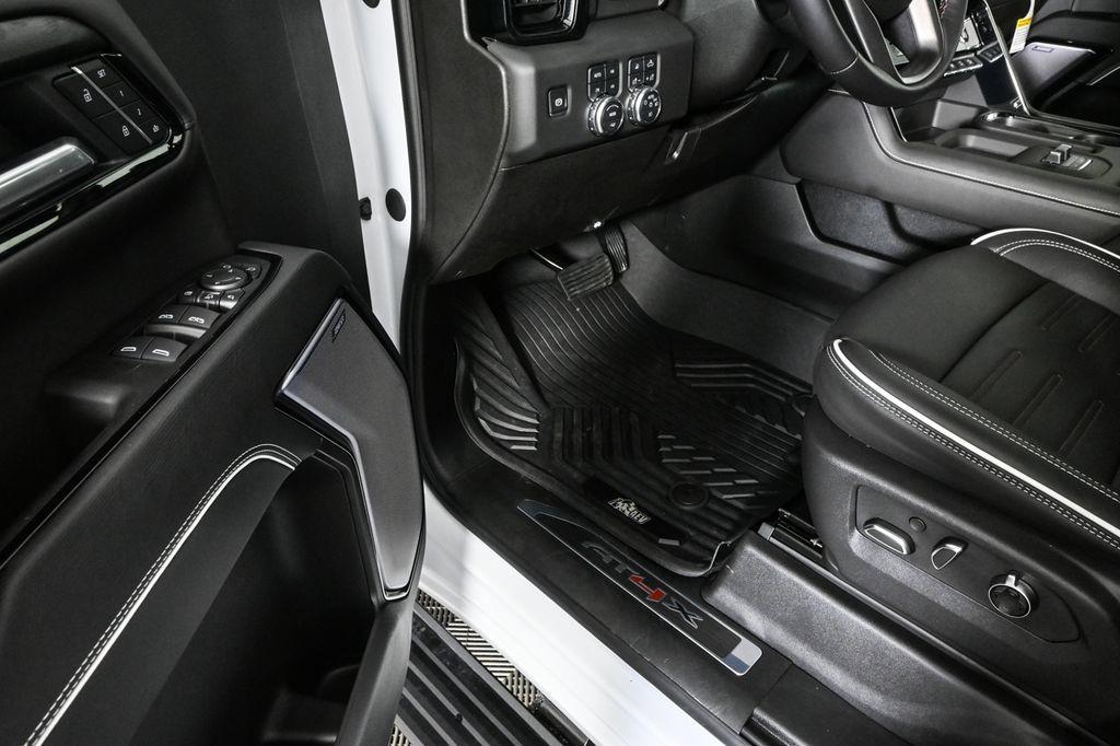 new 2025 GMC Sierra 2500 car, priced at $105,944