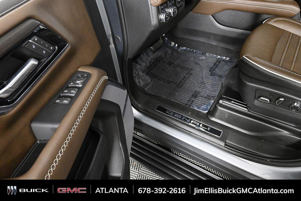used 2025 GMC Yukon car, priced at $112,989