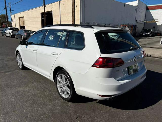 used 2015 Volkswagen Golf SportWagen car, priced at $12,490