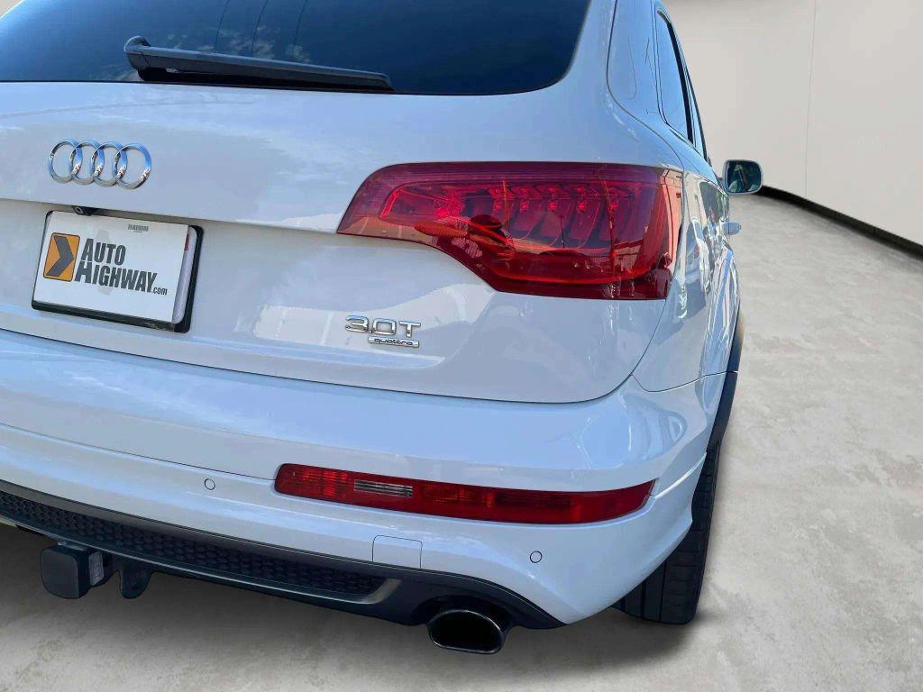 used 2015 Audi Q7 car, priced at $9,900