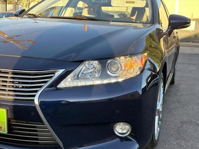 used 2014 Lexus ES 350 car, priced at $17,990