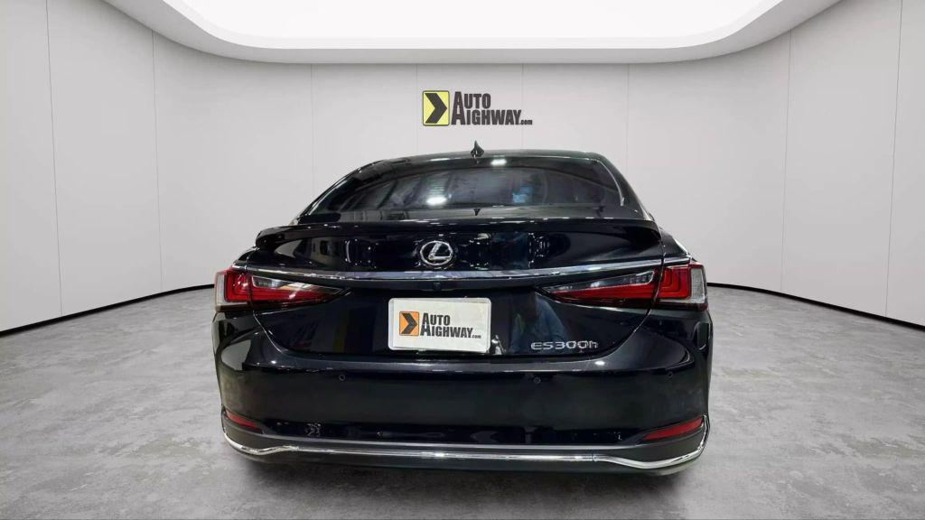 used 2024 Lexus ES 300h car, priced at $36,590