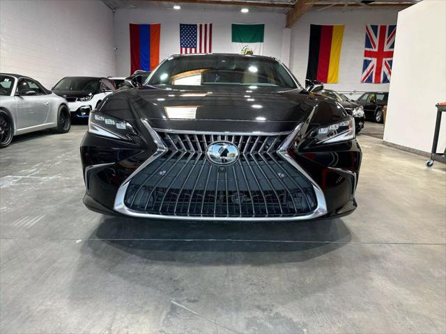 used 2024 Lexus ES 300h car, priced at $37,990