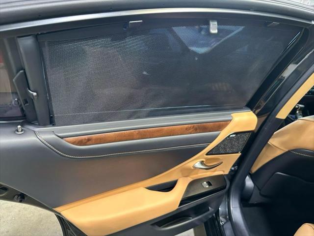 used 2024 Lexus ES 300h car, priced at $37,990