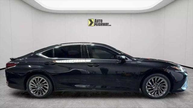 used 2024 Lexus ES 300h car, priced at $36,990