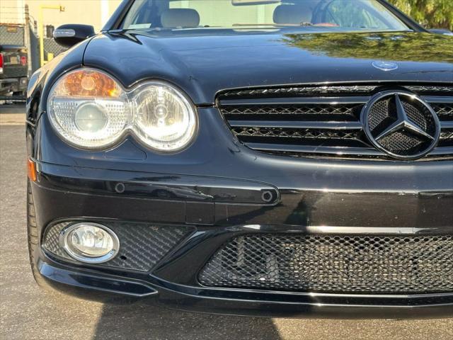 used 2007 Mercedes-Benz SL-Class car, priced at $21,990
