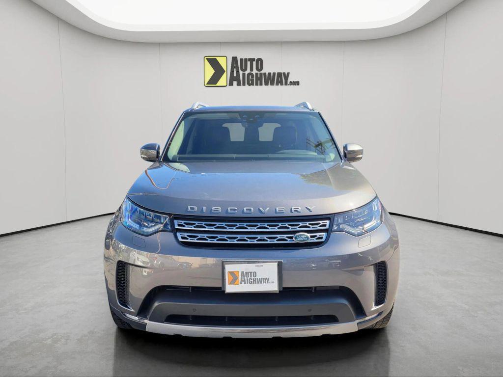 used 2018 Land Rover Discovery car, priced at $18,890