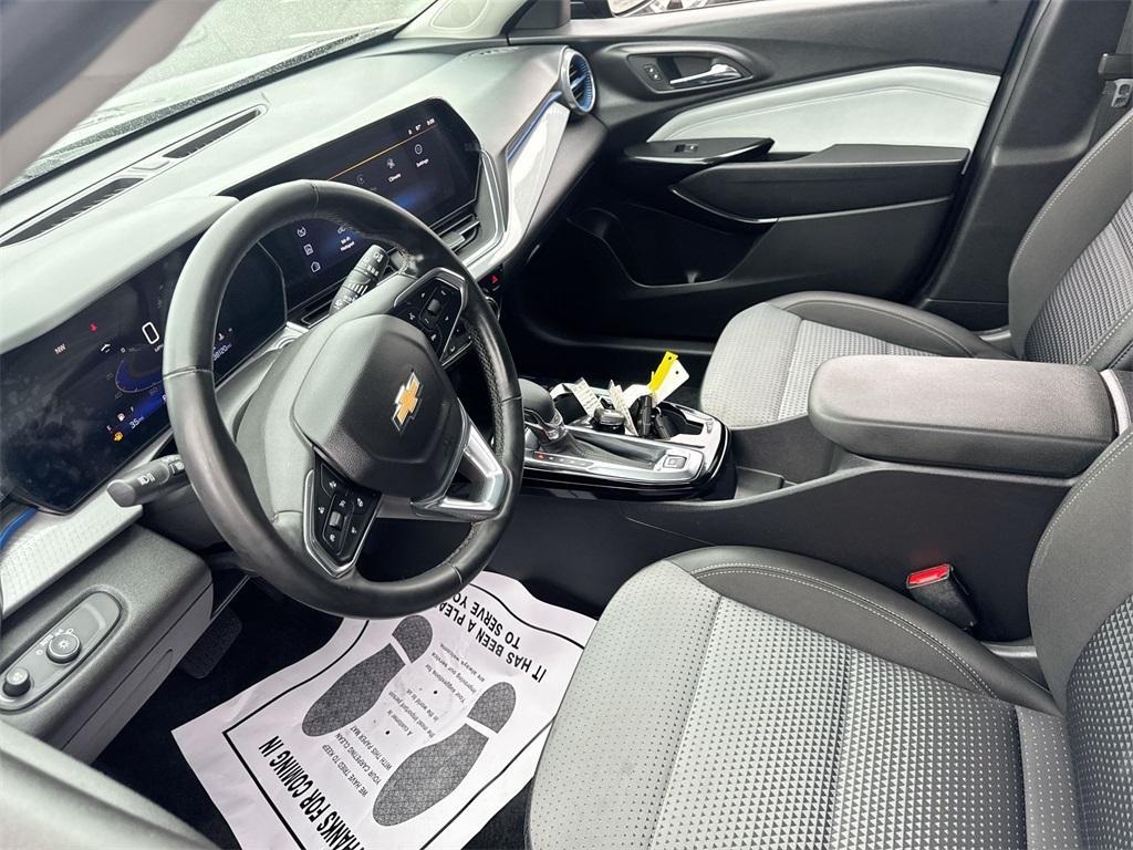 used 2024 Chevrolet Trax car