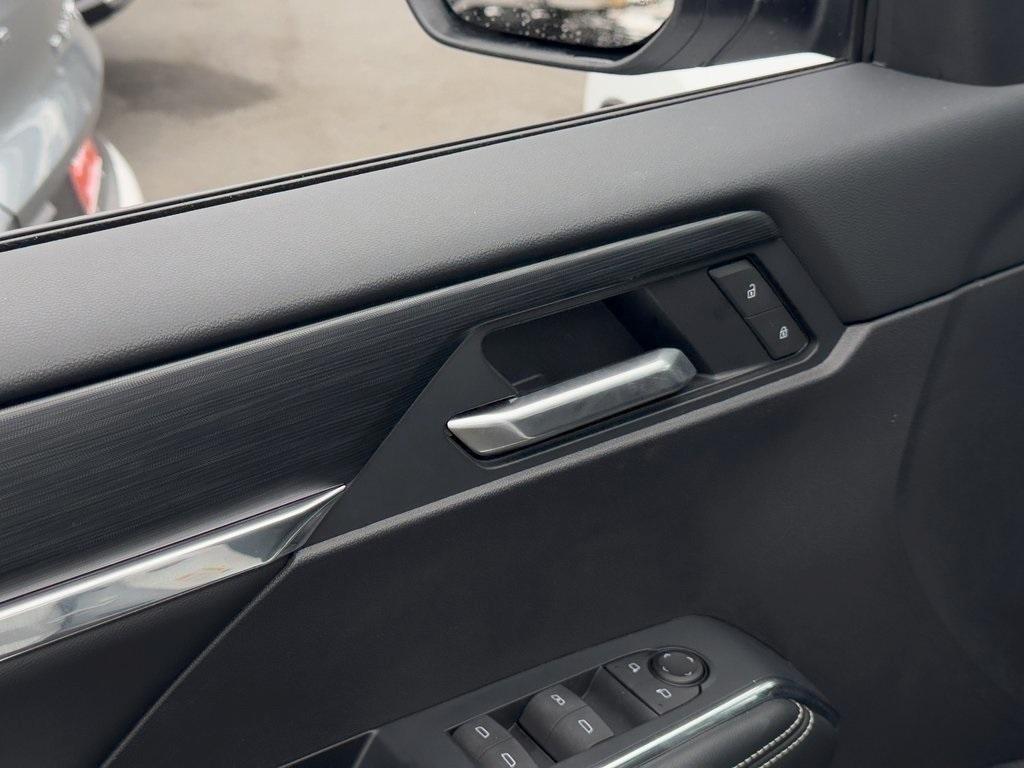 used 2025 GMC Acadia car, priced at $43,450