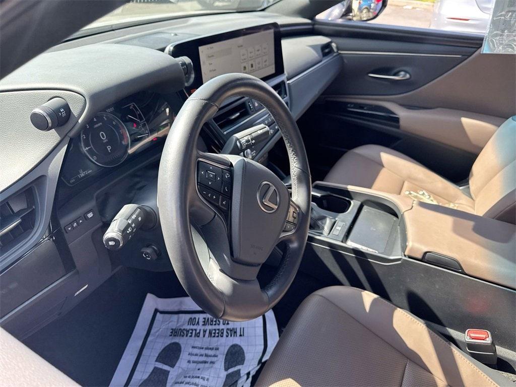 used 2023 Lexus ES 350 car, priced at $39,995