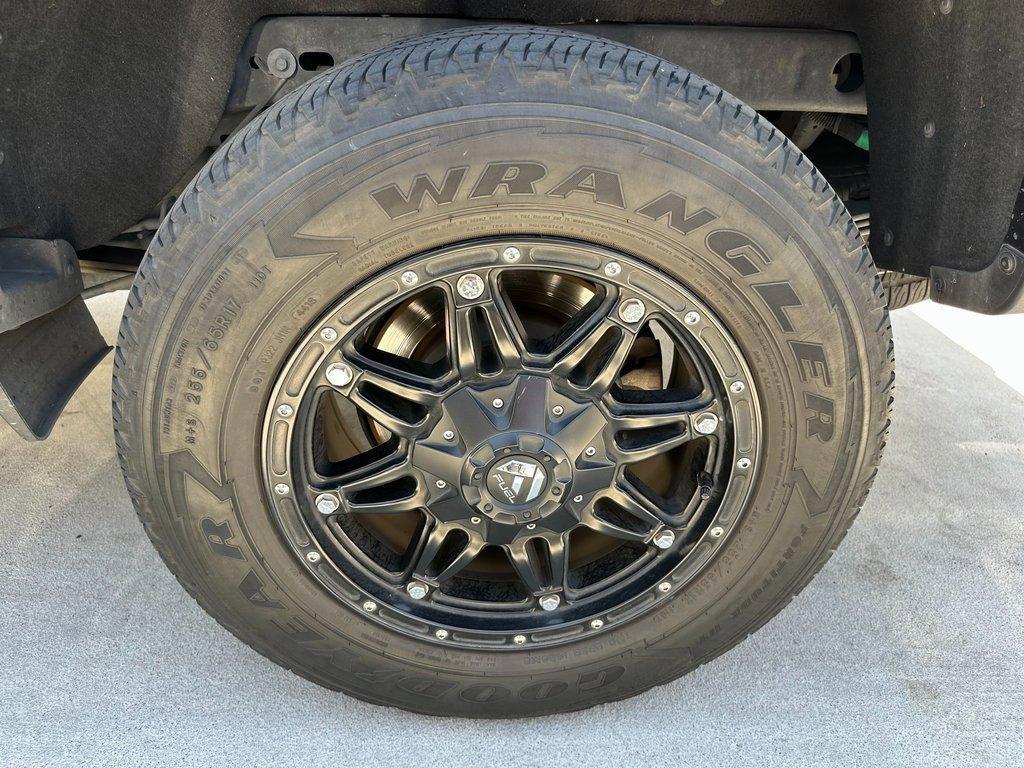 used 2019 GMC Canyon car, priced at $25,995