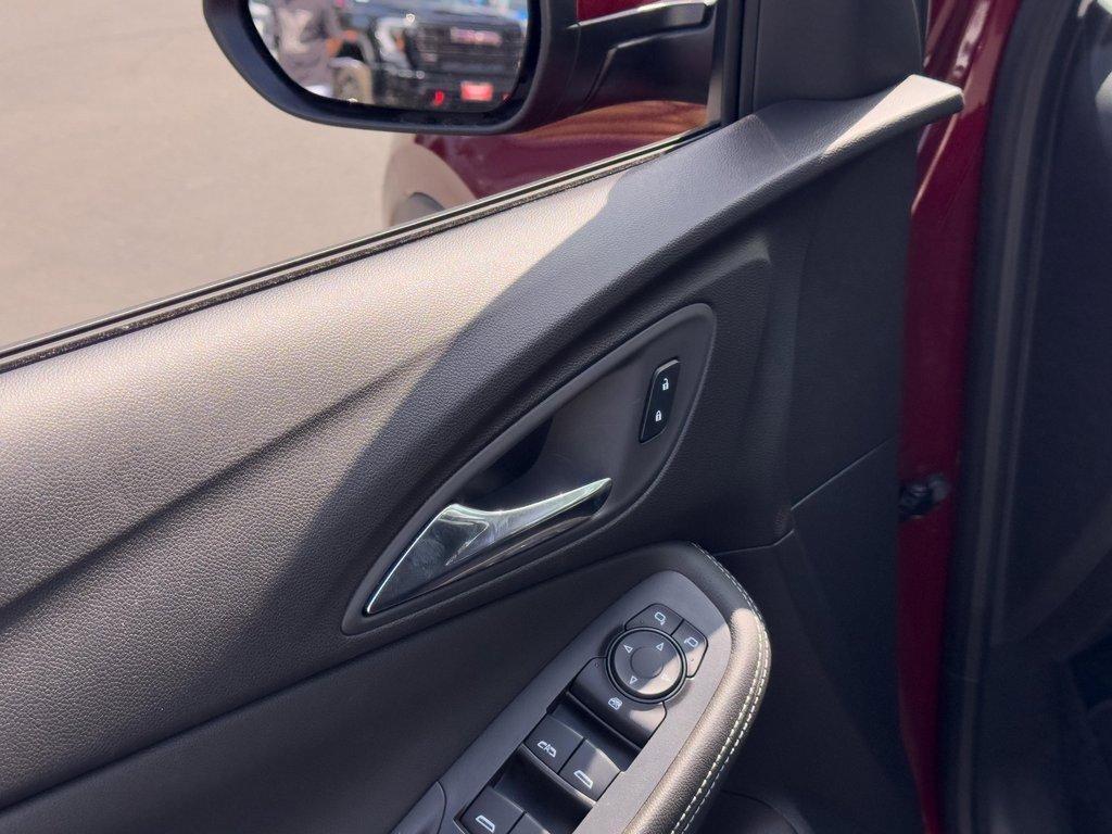 used 2025 Buick Encore GX car, priced at $25,450