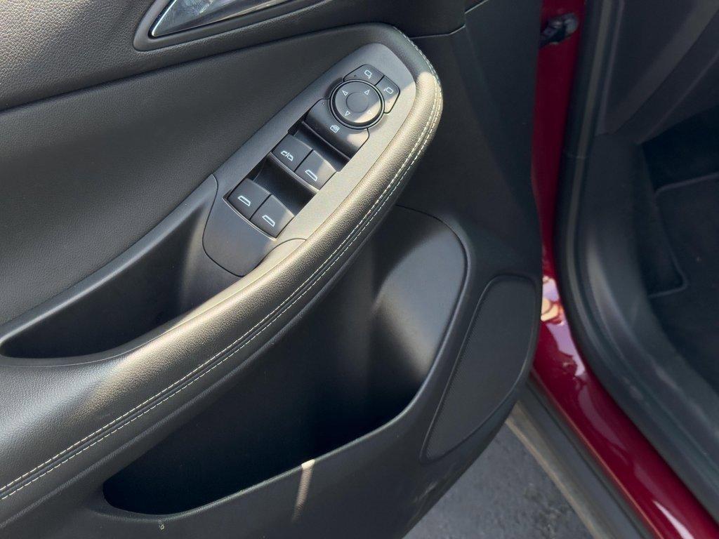 used 2025 Buick Encore GX car, priced at $25,450