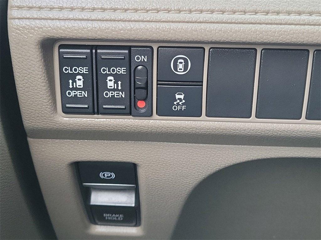 used 2022 Honda Odyssey car, priced at $26,450