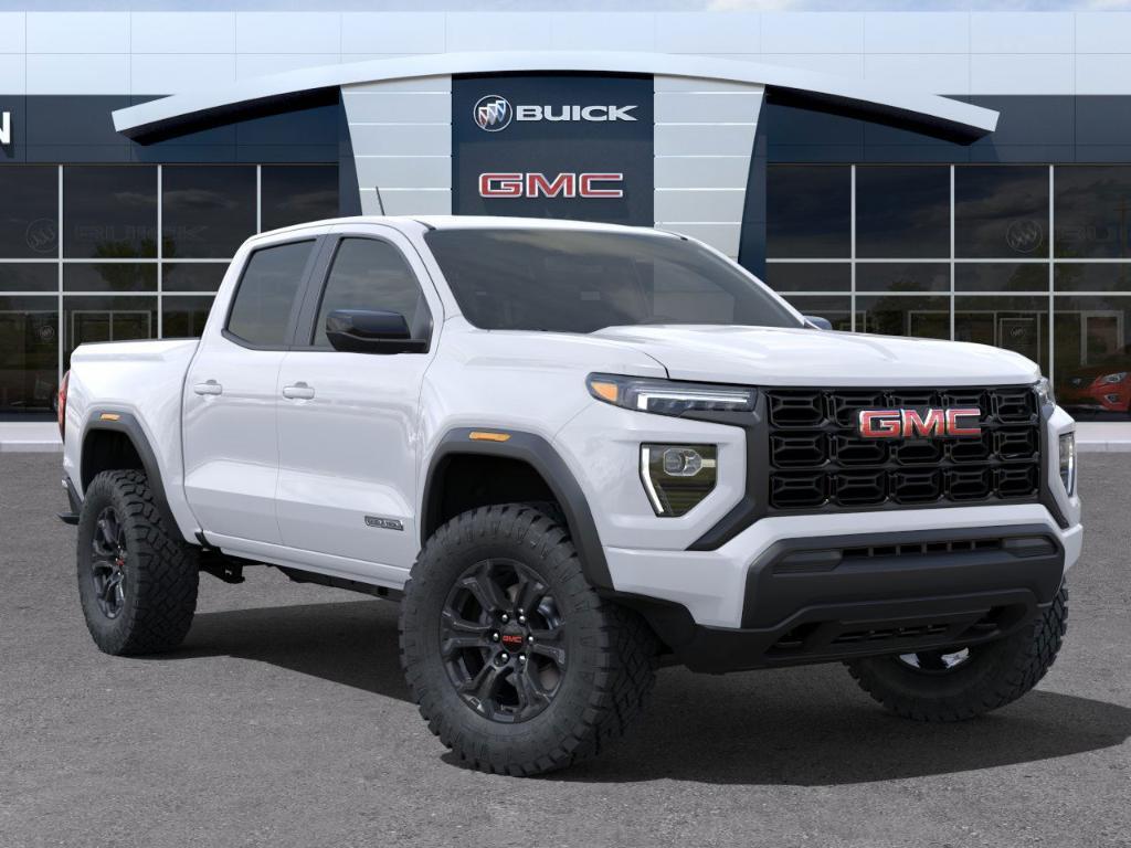 new 2025 GMC Canyon car, priced at $40,095