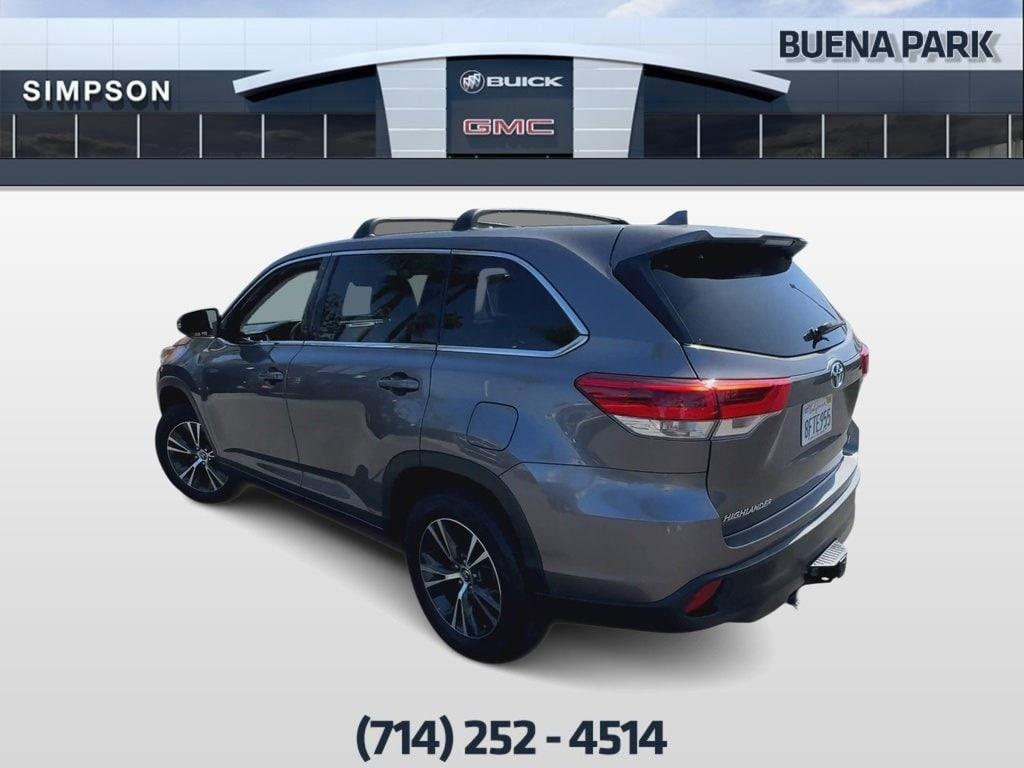 used 2018 Toyota Highlander car, priced at $21,995