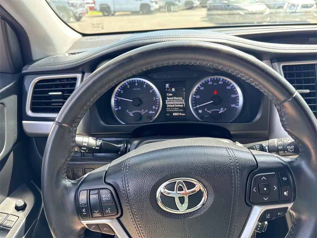 used 2018 Toyota Highlander car, priced at $21,995