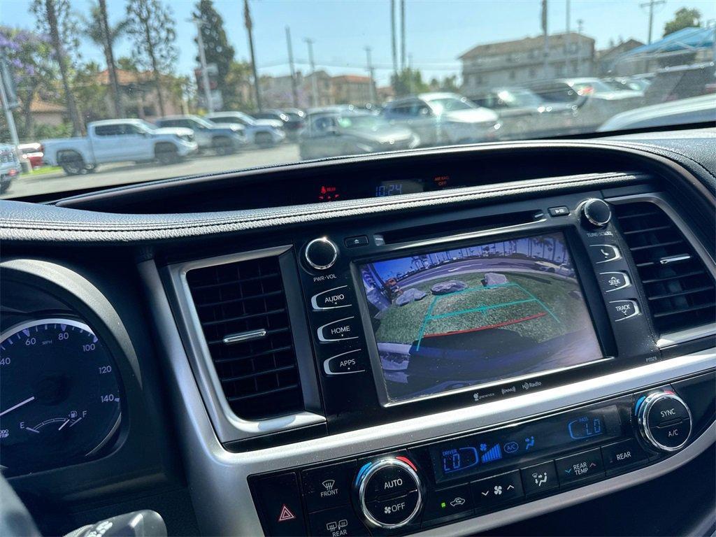 used 2018 Toyota Highlander car, priced at $21,995