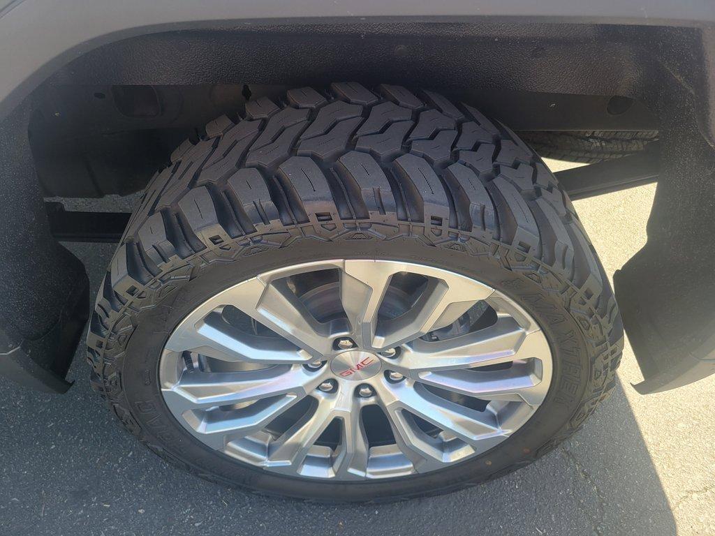 used 2024 GMC Sierra 1500 car, priced at $43,995
