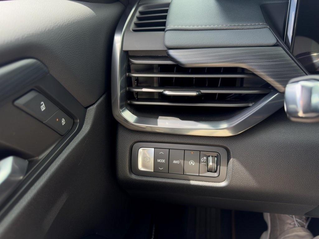used 2025 GMC Acadia car, priced at $50,995