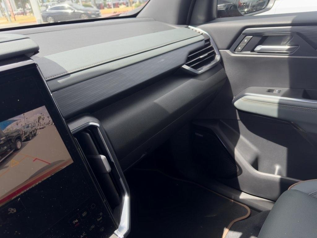 used 2025 GMC Acadia car, priced at $50,995