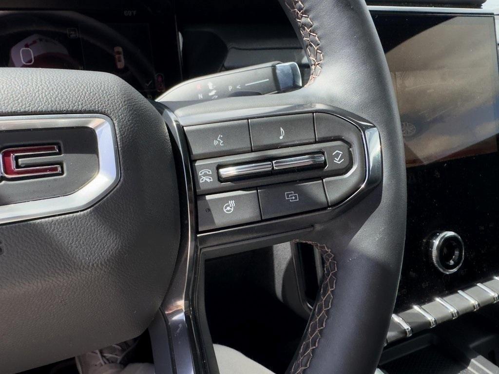 used 2025 GMC Acadia car, priced at $50,995