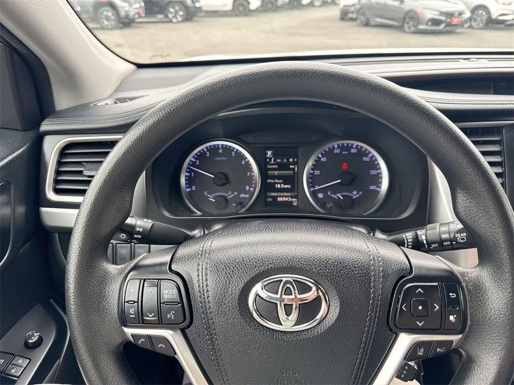 used 2018 Toyota Highlander car, priced at $23,450