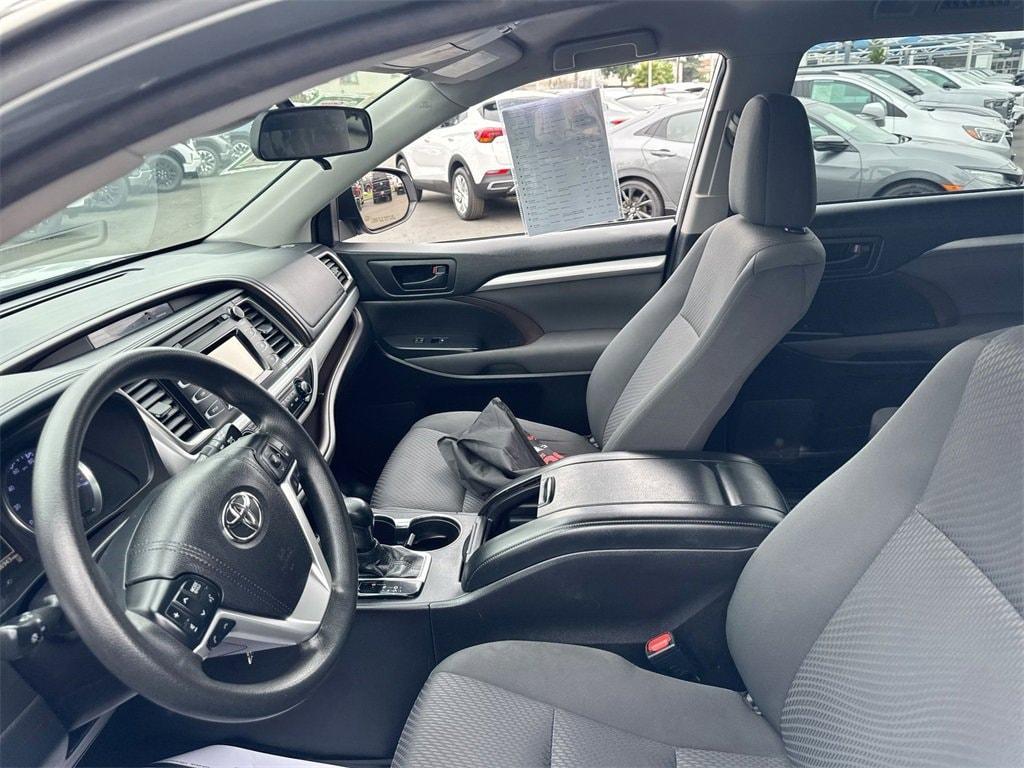 used 2018 Toyota Highlander car, priced at $22,995