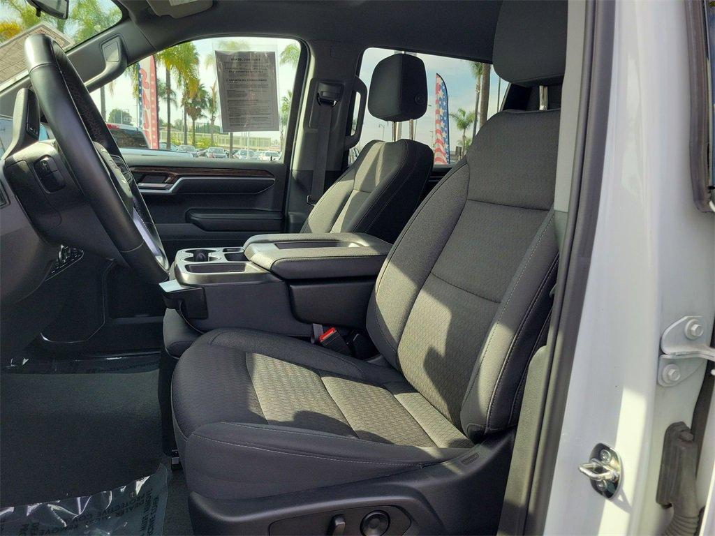 used 2023 GMC Sierra 1500 car, priced at $40,450