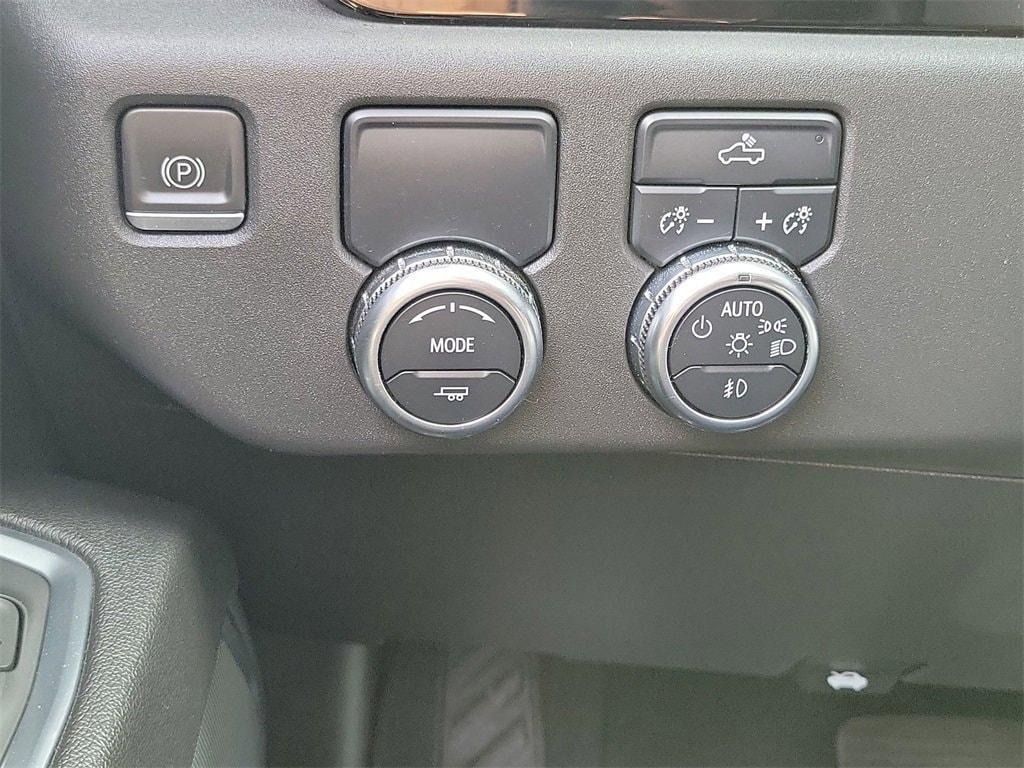 used 2023 GMC Sierra 1500 car, priced at $40,450