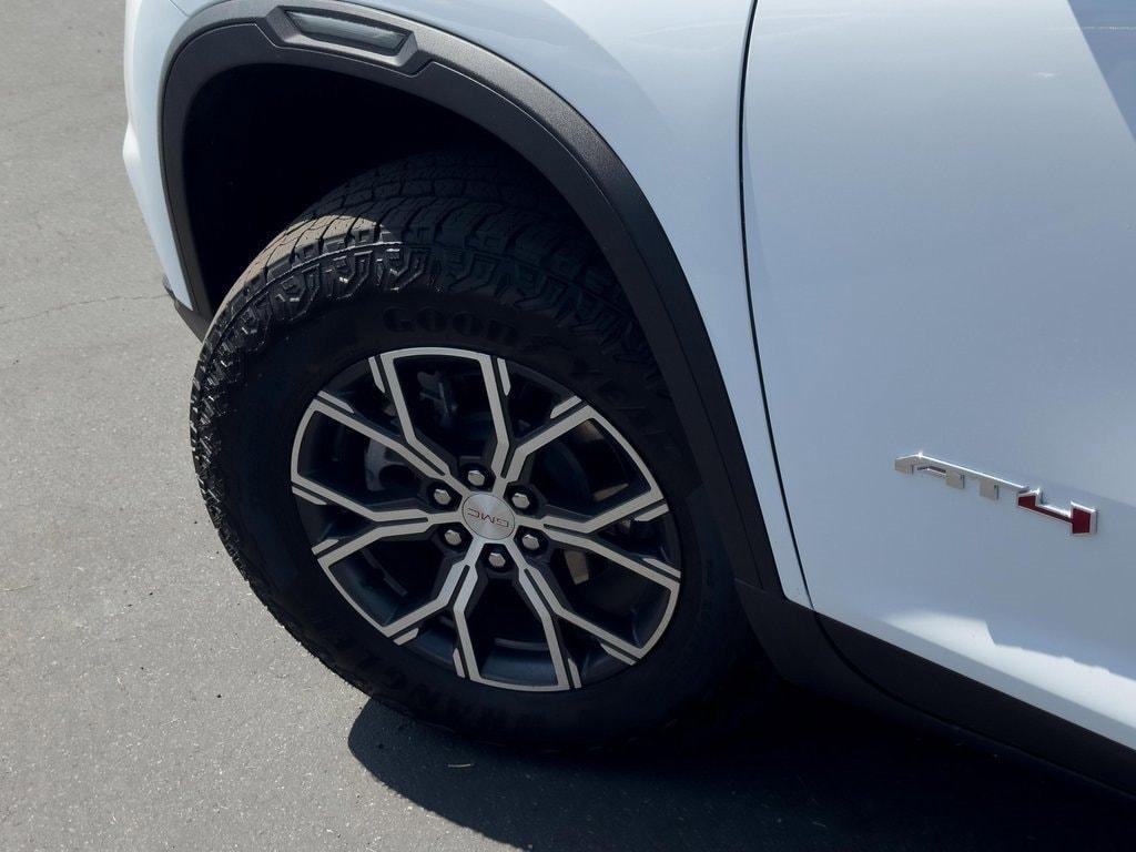 used 2025 GMC Acadia car, priced at $52,450