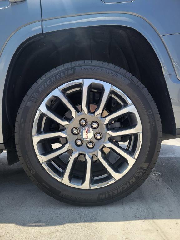 used 2021 GMC Acadia car, priced at $31,450