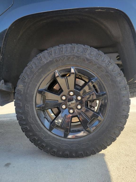 used 2022 GMC Canyon car, priced at $37,450