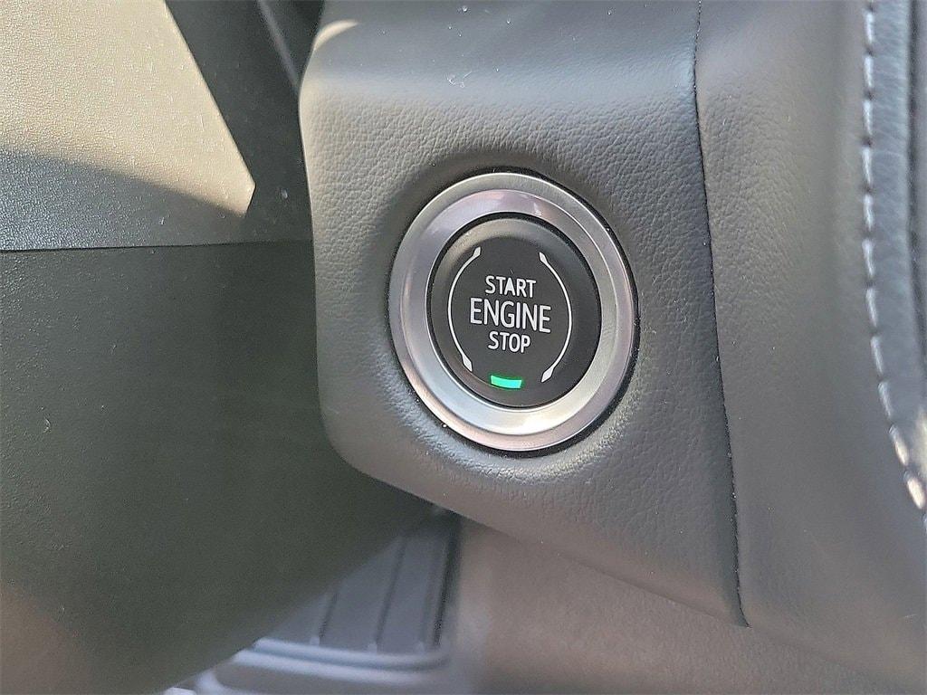 used 2022 GMC Yukon XL car, priced at $48,450
