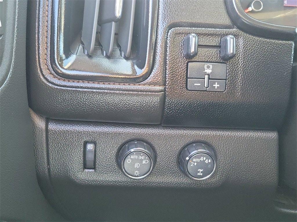 used 2022 GMC Canyon car, priced at $29,450