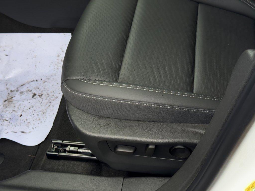 used 2025 Buick Envision car, priced at $32,995