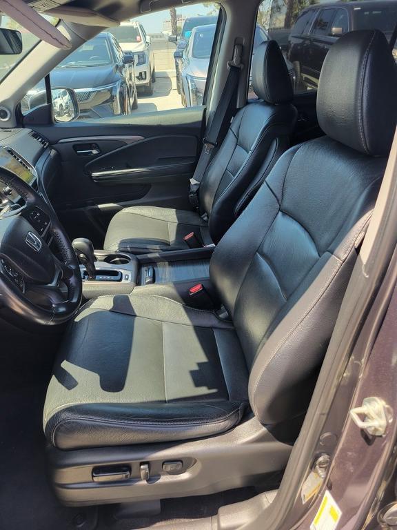 used 2020 Honda Pilot car, priced at $26,995